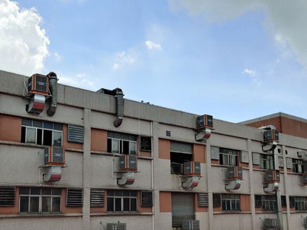 東莞環(huán)?？照{(diào)廠家.1.5KW環(huán)?？照{(diào).車間降溫設(shè)備