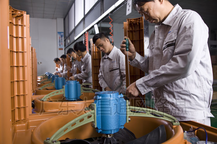 環(huán)?？照{(diào)生產(chǎn)線